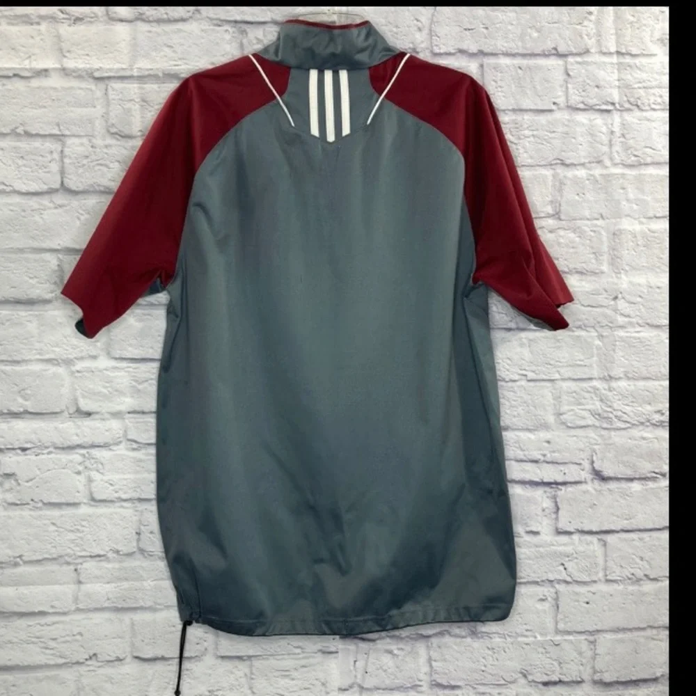 🔥 Adidas Athletic Pullover – Sporty Performance Style 🔥 - Picture 3 of 12